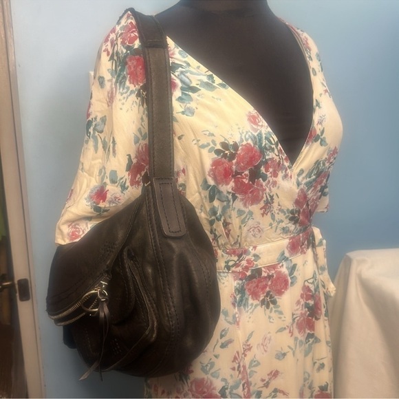 Lucky Brand Modesto Stash Flap Brandy Bag in black - Picture 12 of 12